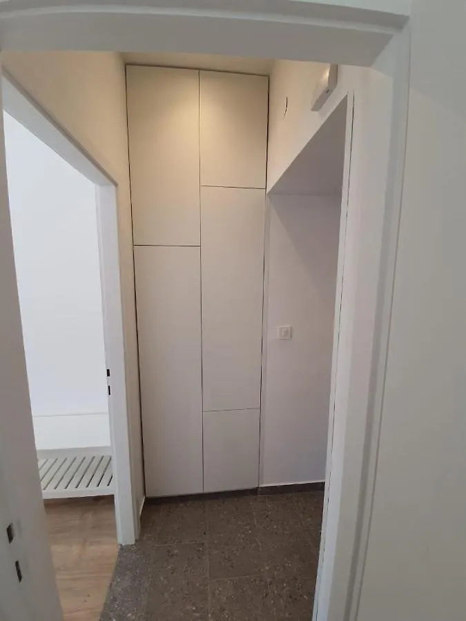 Nice 2 Bedroom Apartment Near City Center Rijeka 0*,  Croatia