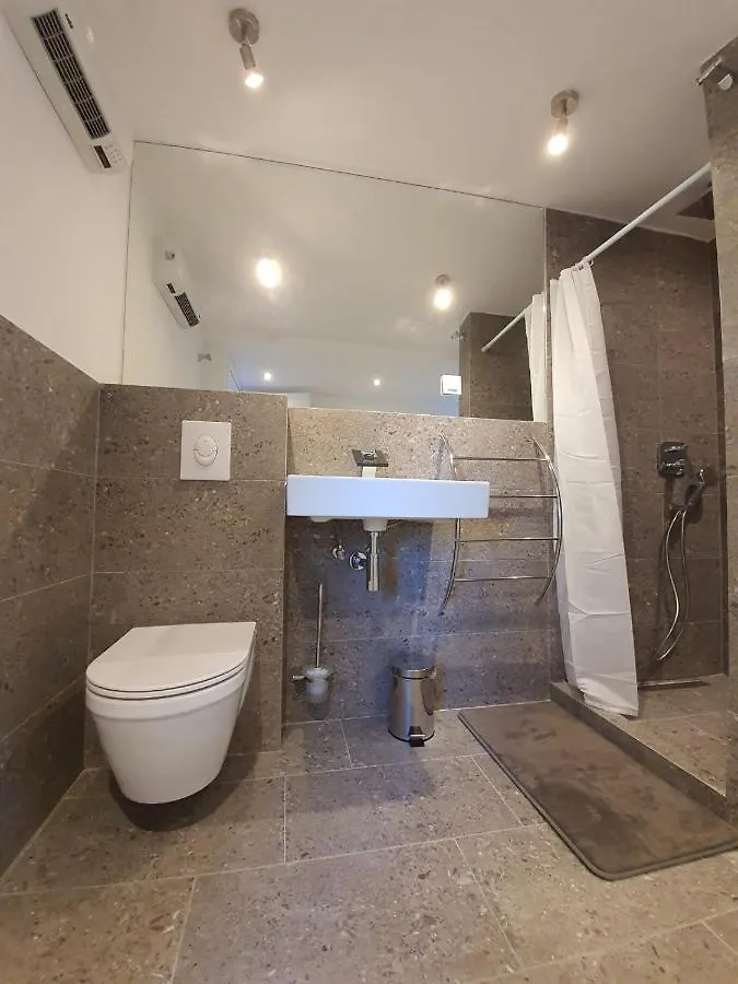 Nice 2 Bedroom Apartment Near City Center Rijeka